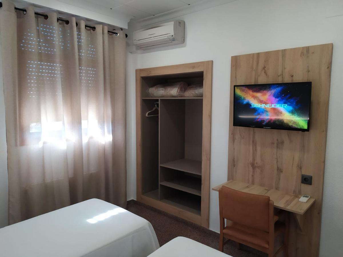 Готель Venta El Borrego Баньєрес-де-Маріола Екстер'єр фото
