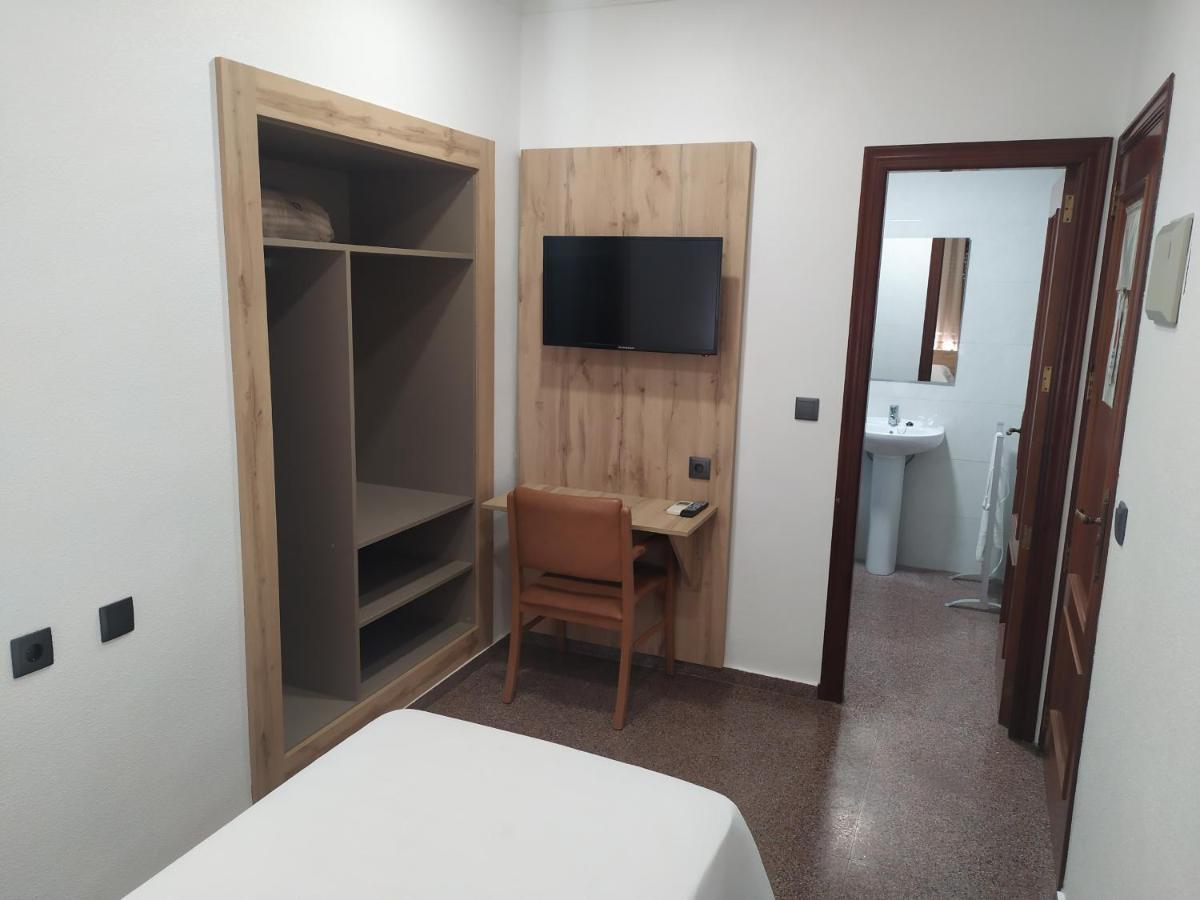 Готель Venta El Borrego Баньєрес-де-Маріола Екстер'єр фото